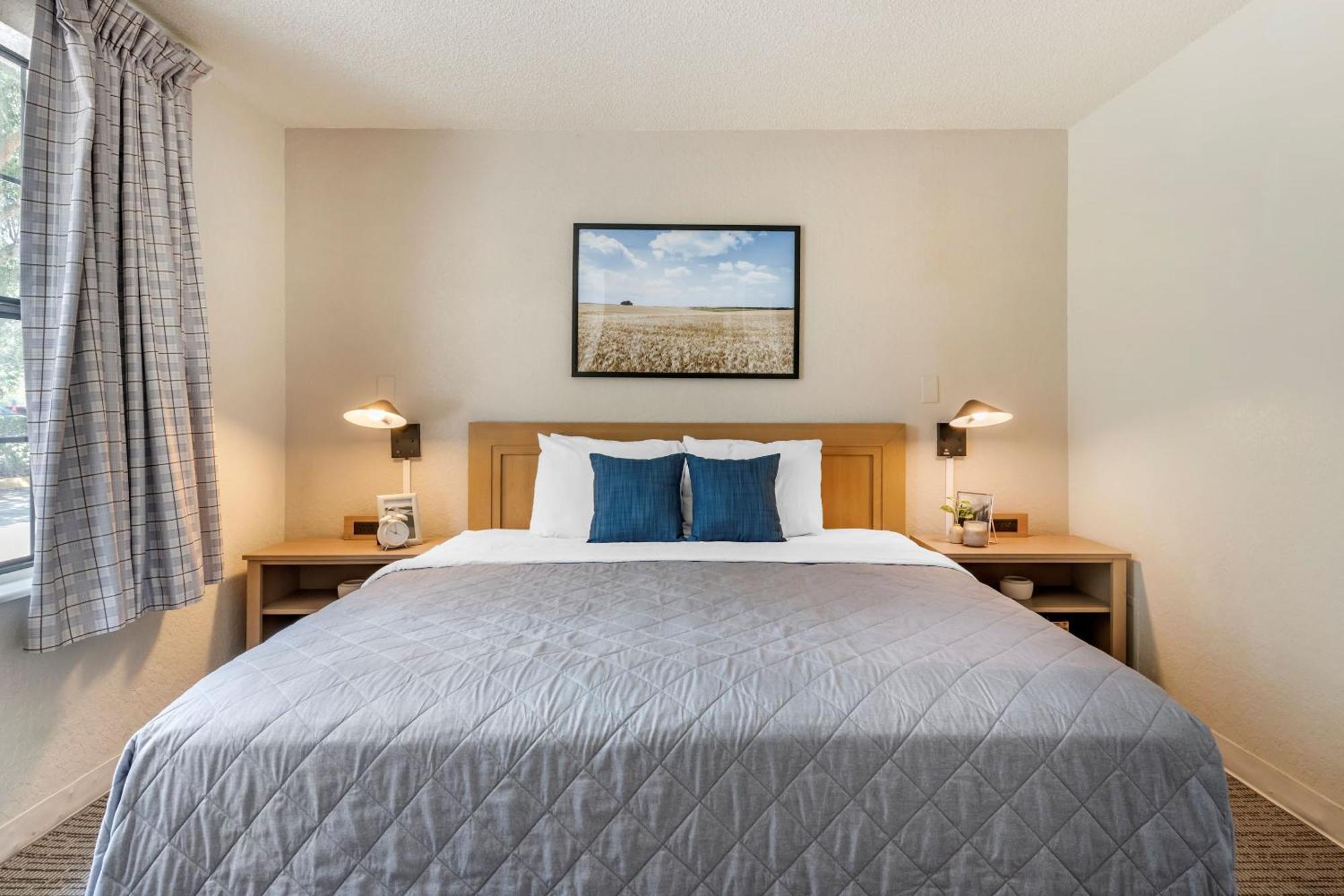 Intown Suites Extended Stay Greensboro Nc - Airport מראה חיצוני תמונה