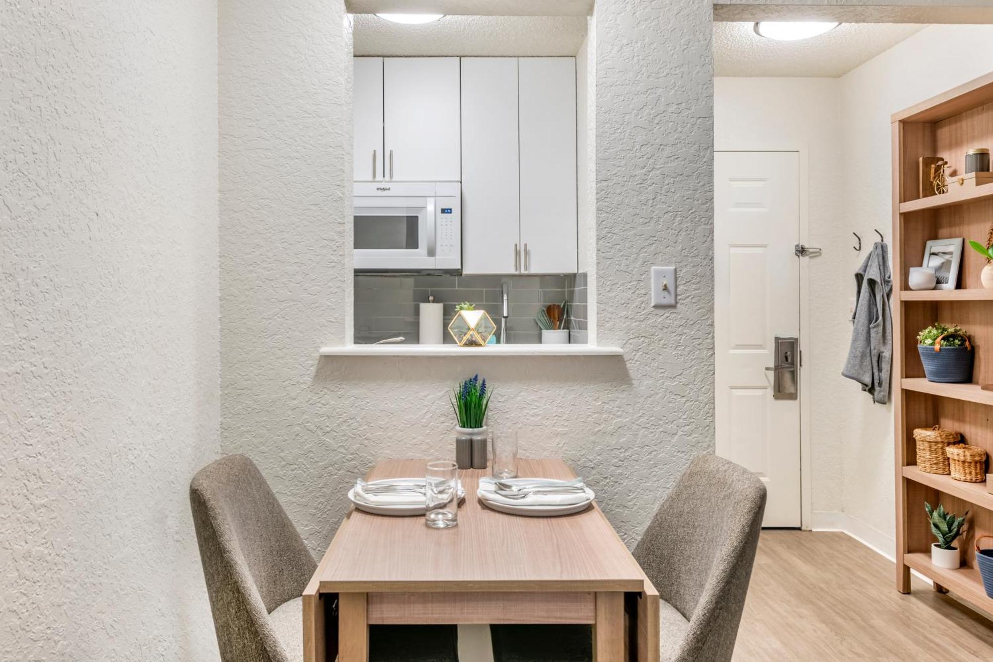Intown Suites Extended Stay Greensboro Nc - Airport מראה חיצוני תמונה